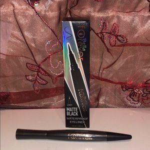 24hr Matte Black Waterproof Eyeliner